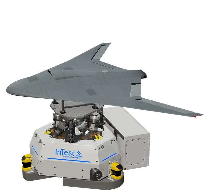 Balance Inertron mesurant un drone fixé sur son plateau